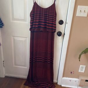 MAXI RED BLACK STRIPES